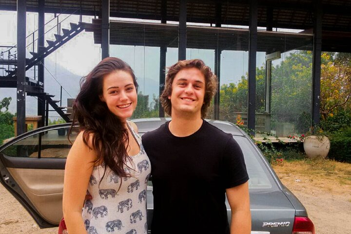 Transfer between Colombo Airport (CMB) and Berjaya Hotel Colombo, Mount Lavinia - Photo 1 of 6